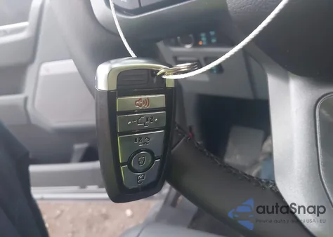 2025 Ford F-150 Lightning Flash z USA, uszkodzony, nr VIN 1FTVW3L71SWG05420